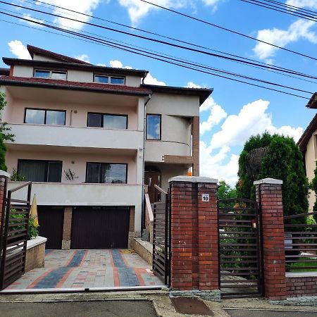 Ten'S Apartment - Spatios Si Linistit Cluj-Napoca Exterior foto