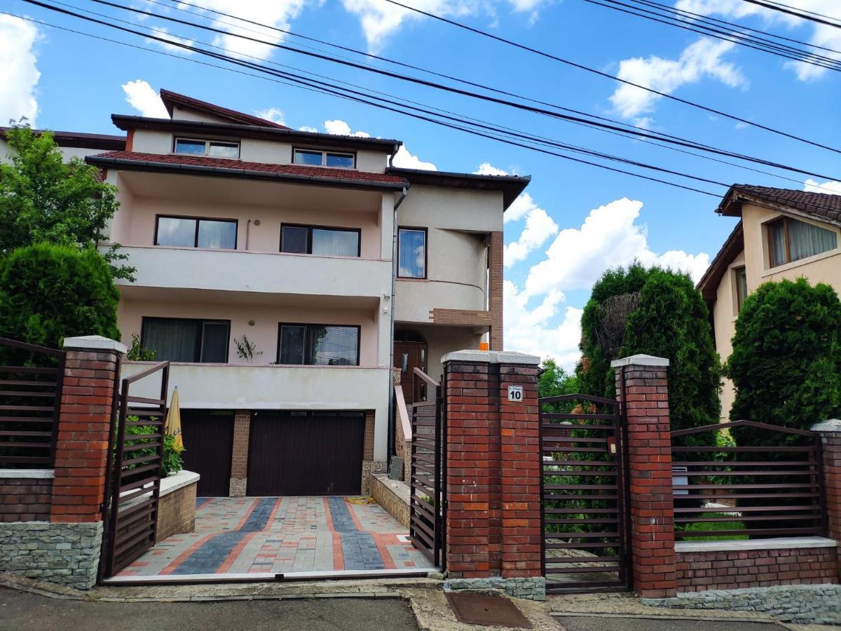 Ten'S Apartment - Spatios Si Linistit Cluj-Napoca Exterior foto